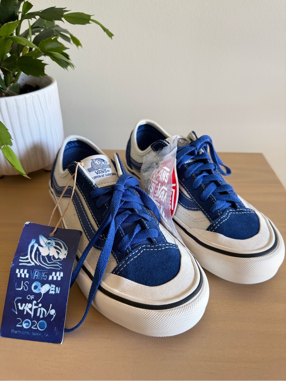 Vans US Open of Surfing Official Sneakers White Blue Men’s 5 Women’s 6.5 NEW